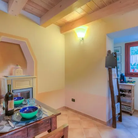 La Piccola Casa Dell'uva Fragola - Happy * Meina