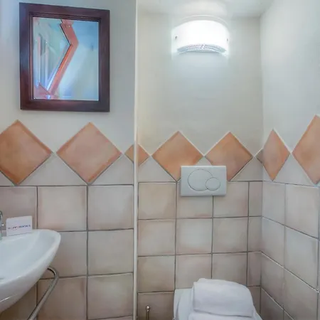 La Piccola Casa Dell'uva Fragola - Happy * Meina