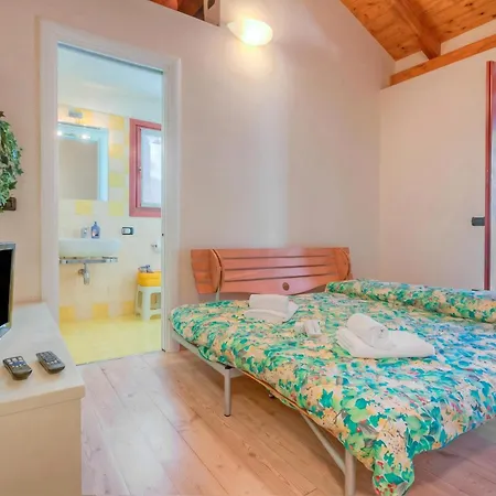 La Piccola Casa Dell'Uva Fragola Next To The Lake - Happy Rentals Holiday home *