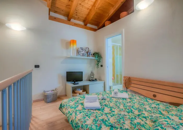 La Piccola Casa Dell'uva Fragola - Happy * Meina