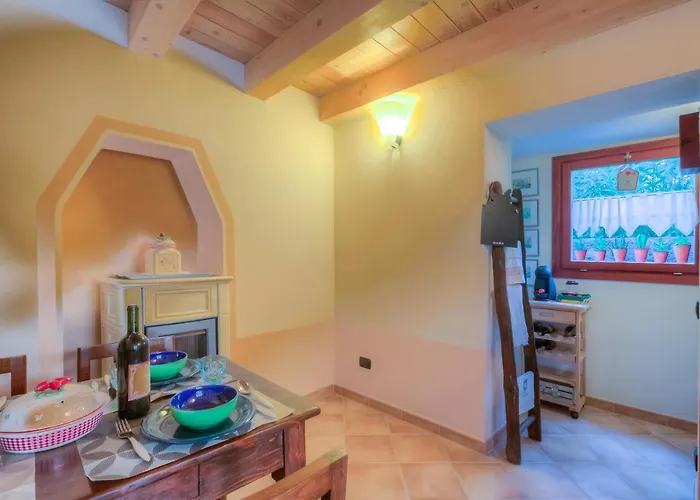 La Piccola Casa Dell'uva Fragola - Happy * Meina