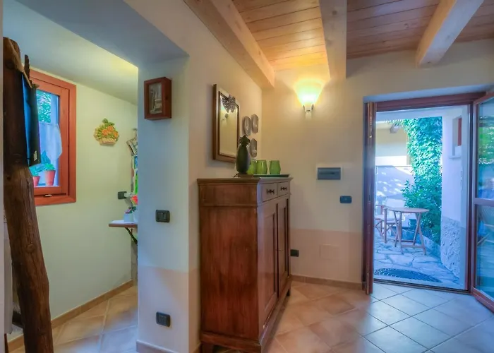 Dom wakacyjny La Piccola Casa Dell'uva Fragola - Happy *