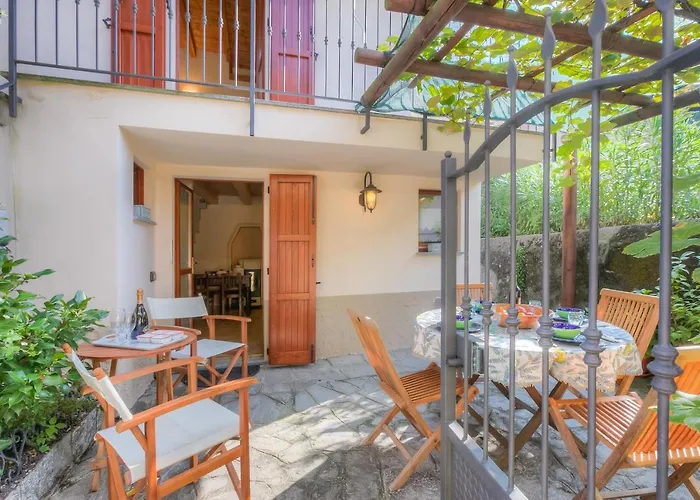 Dom wakacyjny La Piccola Casa Dell'uva Fragola - Happy *